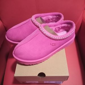 Carnation pink ugg Tasman slippers